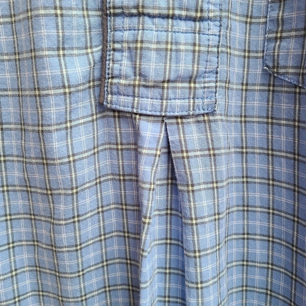 Vermont Country Store Men's Plaid Night Dress with Chunky Buttons, Size Medium